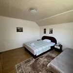 Little Farm Nani Gasthuis