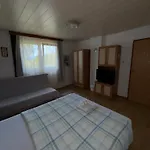 Gasthuis Little Farm Nani *