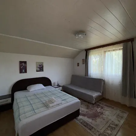 Konukevi Little Farm Nani